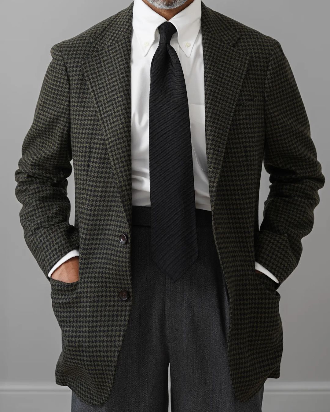 Grenadine / Garza Fina Tie - Black - Hand-Rolled