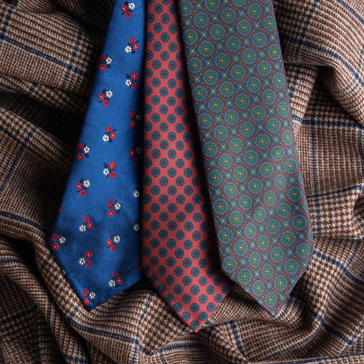 Floral Jacquard Bespoke Silk Tie - Navy / Red