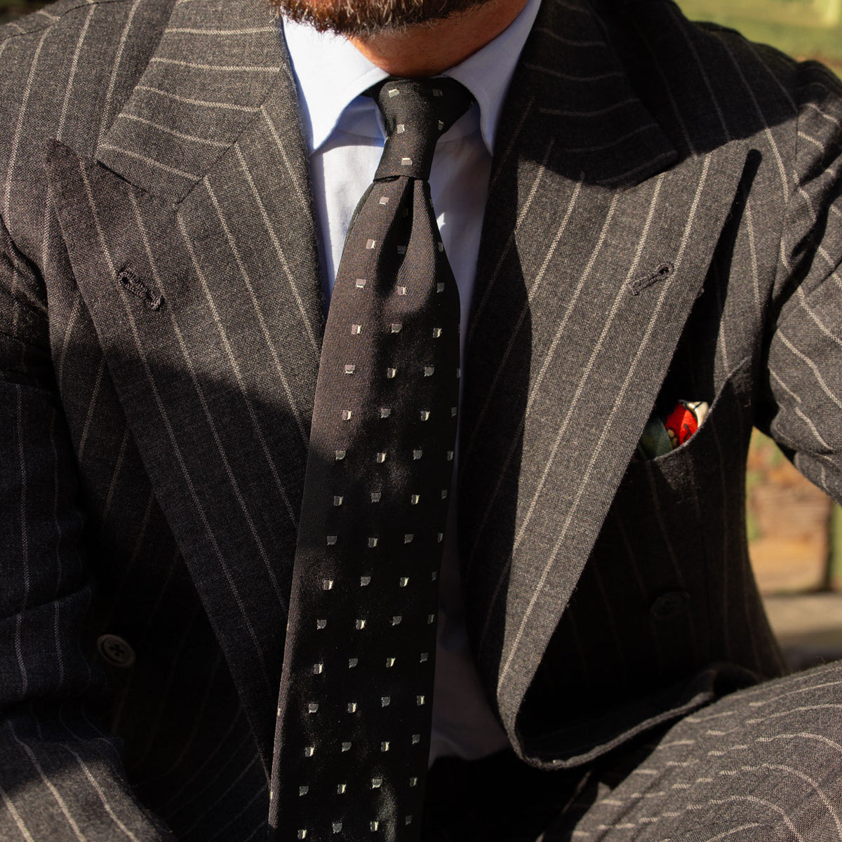 Floral Jacquard Silk Tie - Black - Hand-Rolled