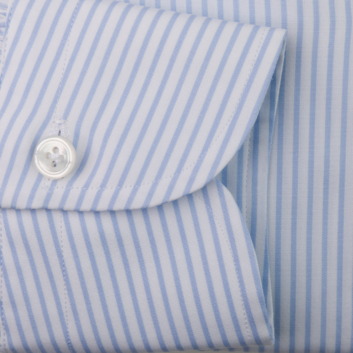 Poplin Semi Spread Shirt - White / Light Blue - Small Stripe