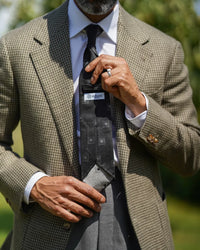 Geometrical Jacquard Silk Tie - Black - Hand-Rolled
