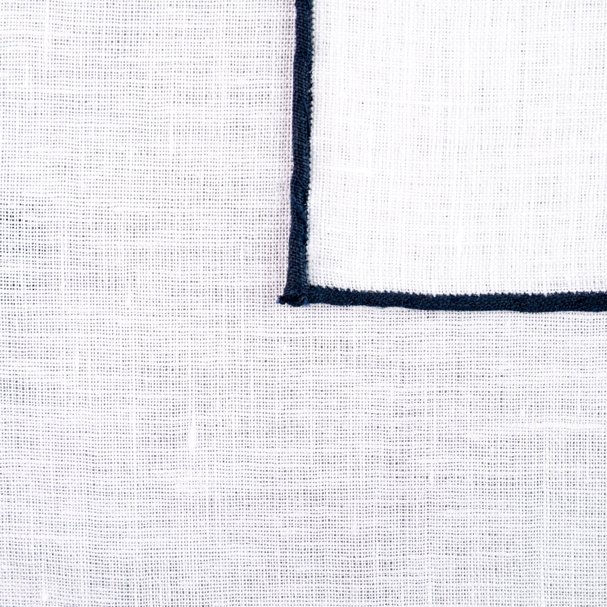 Irish Linen Shoestring Pocket Square - White / Navy
