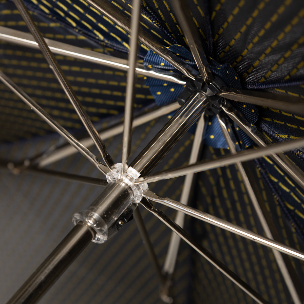 Shibumi x Mario Talarico Travel Umbrella Navy Dots - Hickory