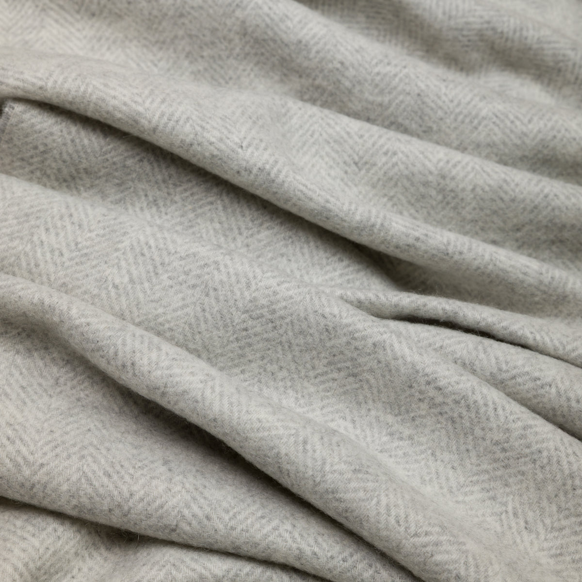Cashmere Herringbone Scarf - Light Grey