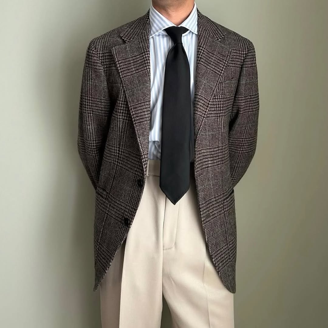 Plain Japanese Jacquard Silk Tie - Black - Hand-Rolled