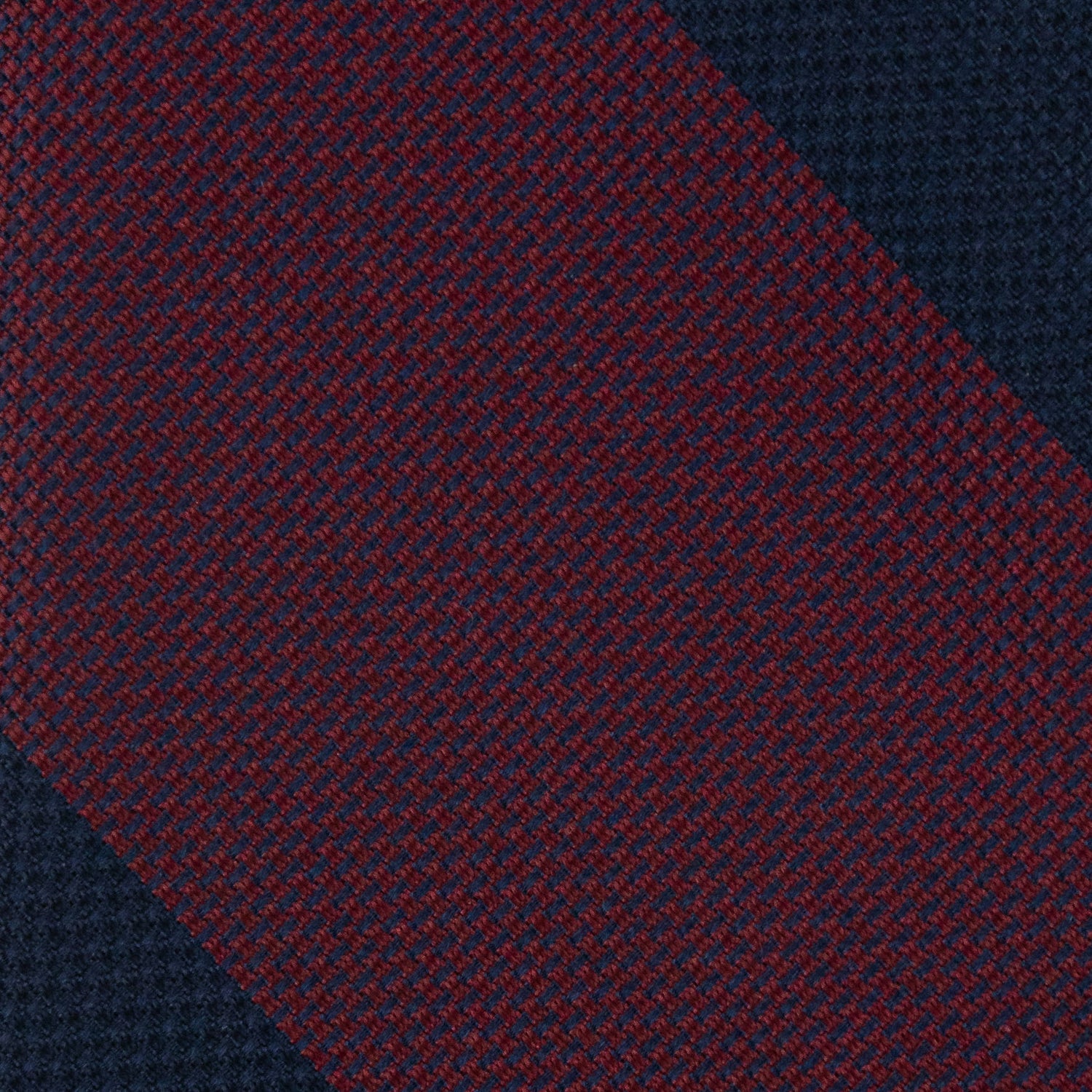 Japanese Grenadine Silk Tie - Navy / Burgundy - Hand-Rolled